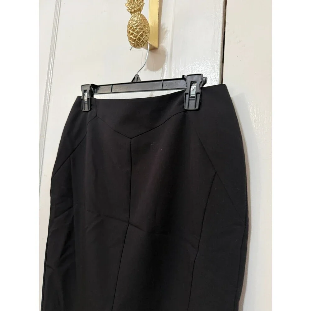 Worthington women’s size 8 black skirt